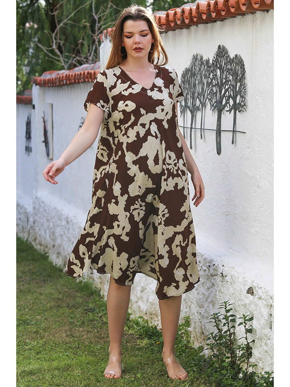 Kahverengi Kahve-Bej V Yaka Düşük Kol Allover Baskılı Casual Viskon Dokuma Elbise 115 66-2