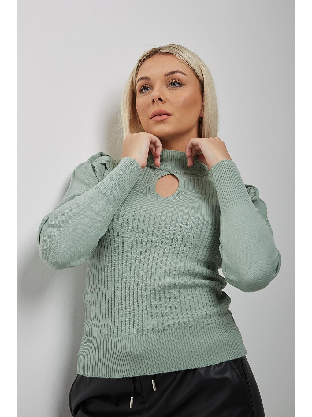 Fashion Friends Pastel Yeşil Yarım Balıkçı Yaka Pencere Detaylı Fitilli Slim Fit Triko Kadın Kazak 23K0397K1 - 3