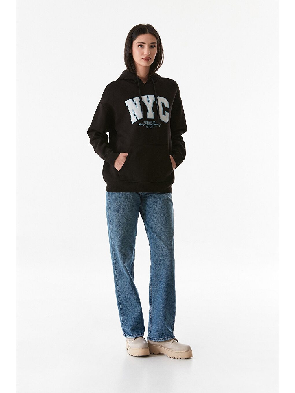 Fullamoda Siyah Nyc Baskılı Kanguru Cepli Kapüşonlu Sweatshirt - 1