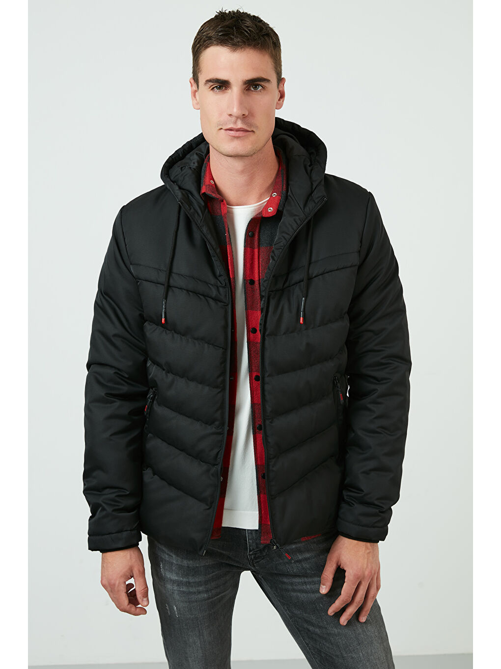 Siyah Slim Fit Kapüşonlu Cepli   100 Pamuk Erkek Şişme Mont 5712070-1