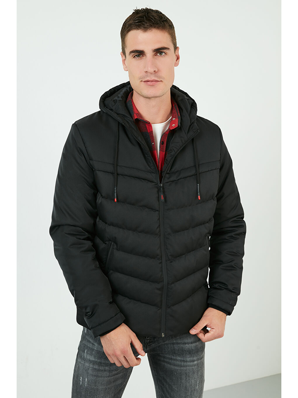 Siyah Slim Fit Kapüşonlu Cepli   100 Pamuk Erkek Şişme Mont 5712070-6