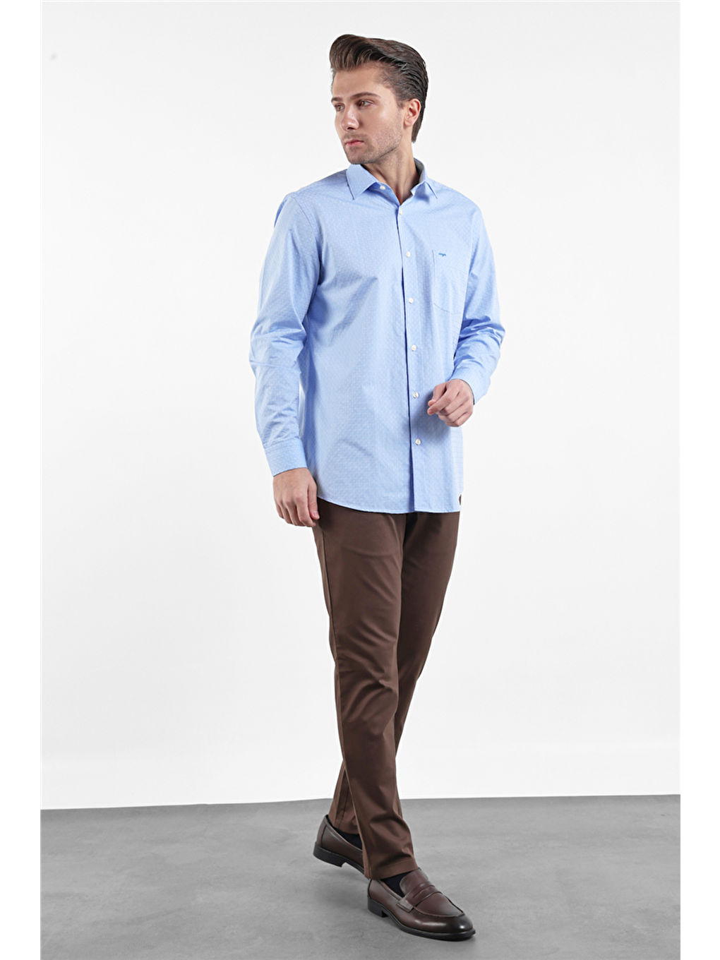 Mavi Sert Yaka Uzun Kol Cepli Comfort Fit %100 Pamuk Gömlek 1004260174-3