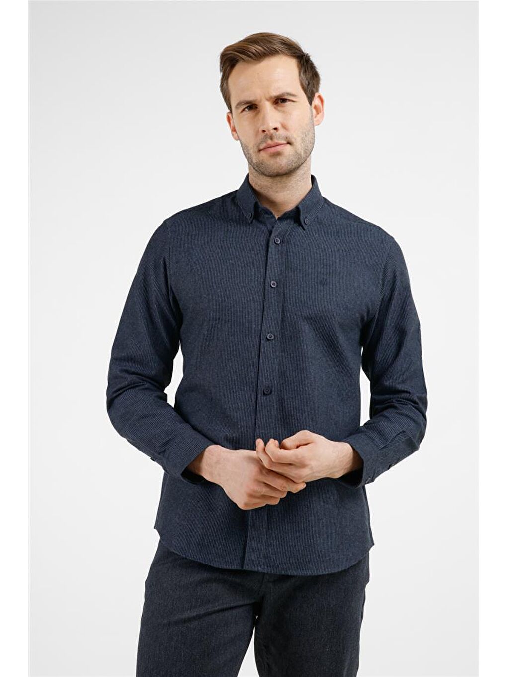 Lacivert - Mavi Düğmeli Yaka Uzun Kol Cepsiz Slim Fit Pamuklu Gömlek 1004255233-2