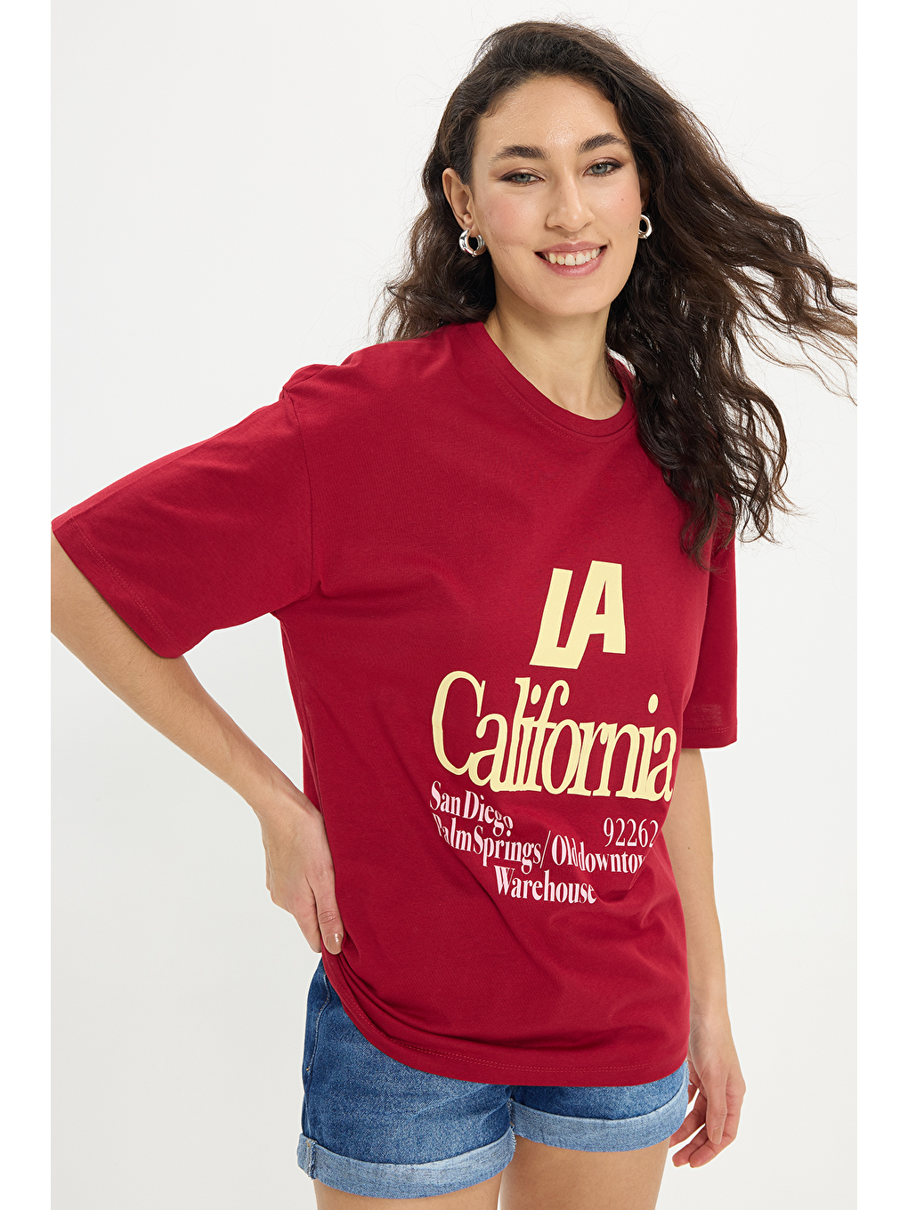 Kadın Oversize Geniş Kesim %100 Pamuk Bisiklet Yaka Kısa Kollu Basklı Bordo Tişört-2