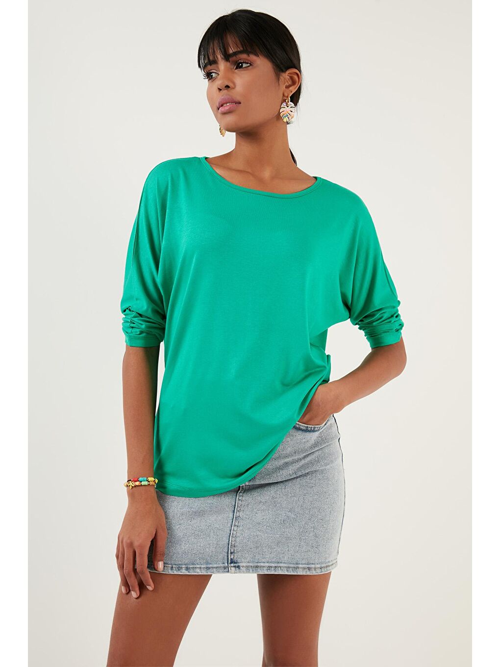 Yeşil Bisiklet Yaka Truvakar Kol Kadın Tişört 5861416Y-5