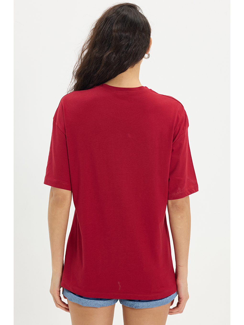 Kadın Oversize Geniş Kesim %100 Pamuk Bisiklet Yaka Kısa Kollu Basklı Bordo Tişört-5