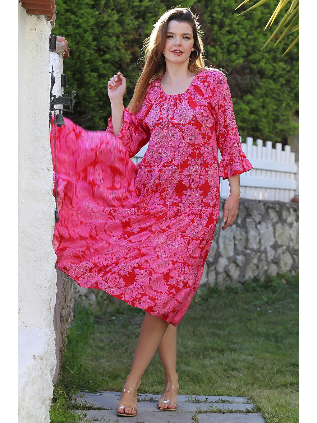 Kırmızı Carmen Yaka Fırfırlı Kol Etek Ucu Fırfırlı Allover Baskılı Viskon Dokuma Elbise 130 60-2