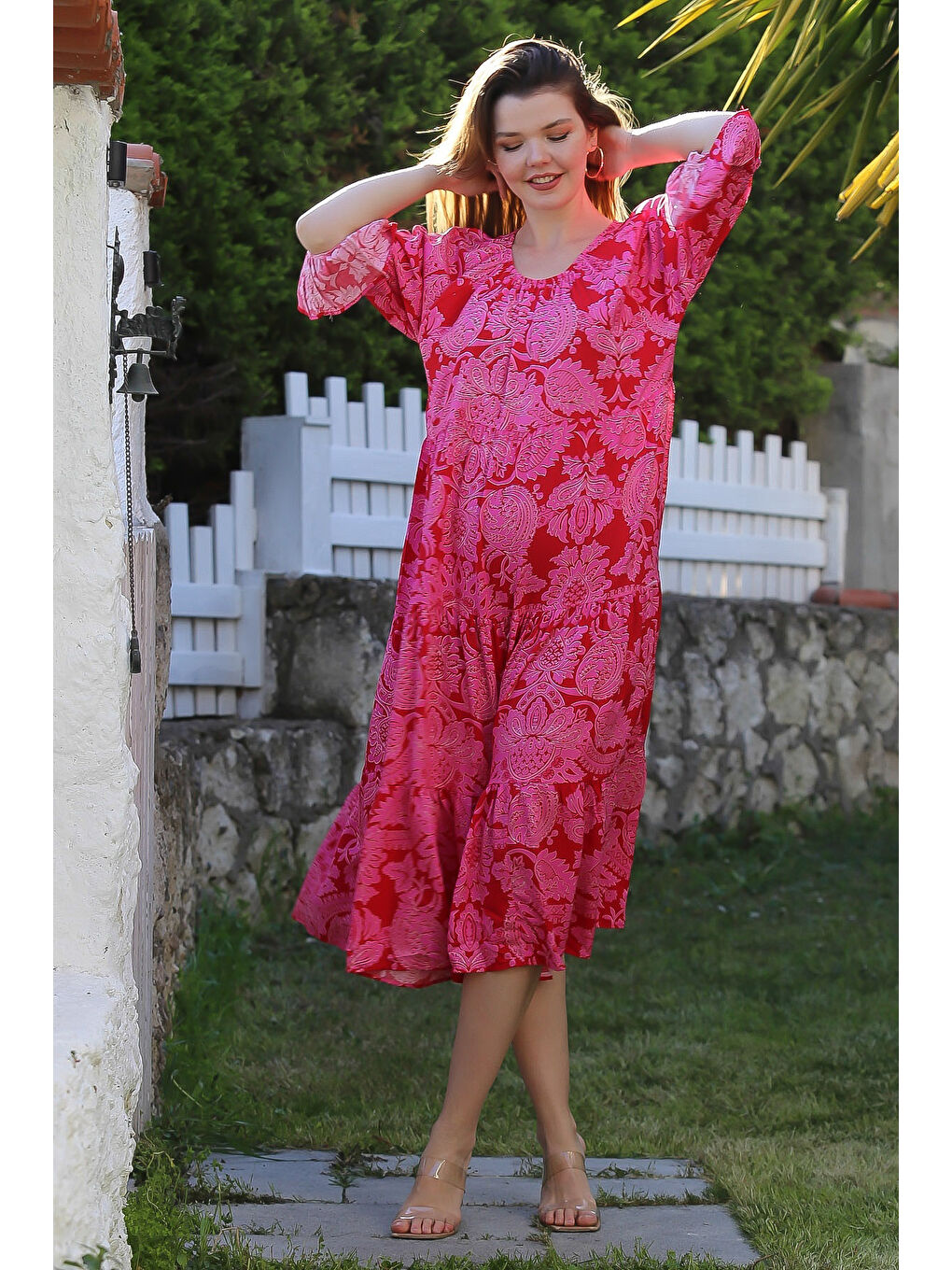 Kırmızı Carmen Yaka Fırfırlı Kol Etek Ucu Fırfırlı Allover Baskılı Viskon Dokuma Elbise 130 60-5