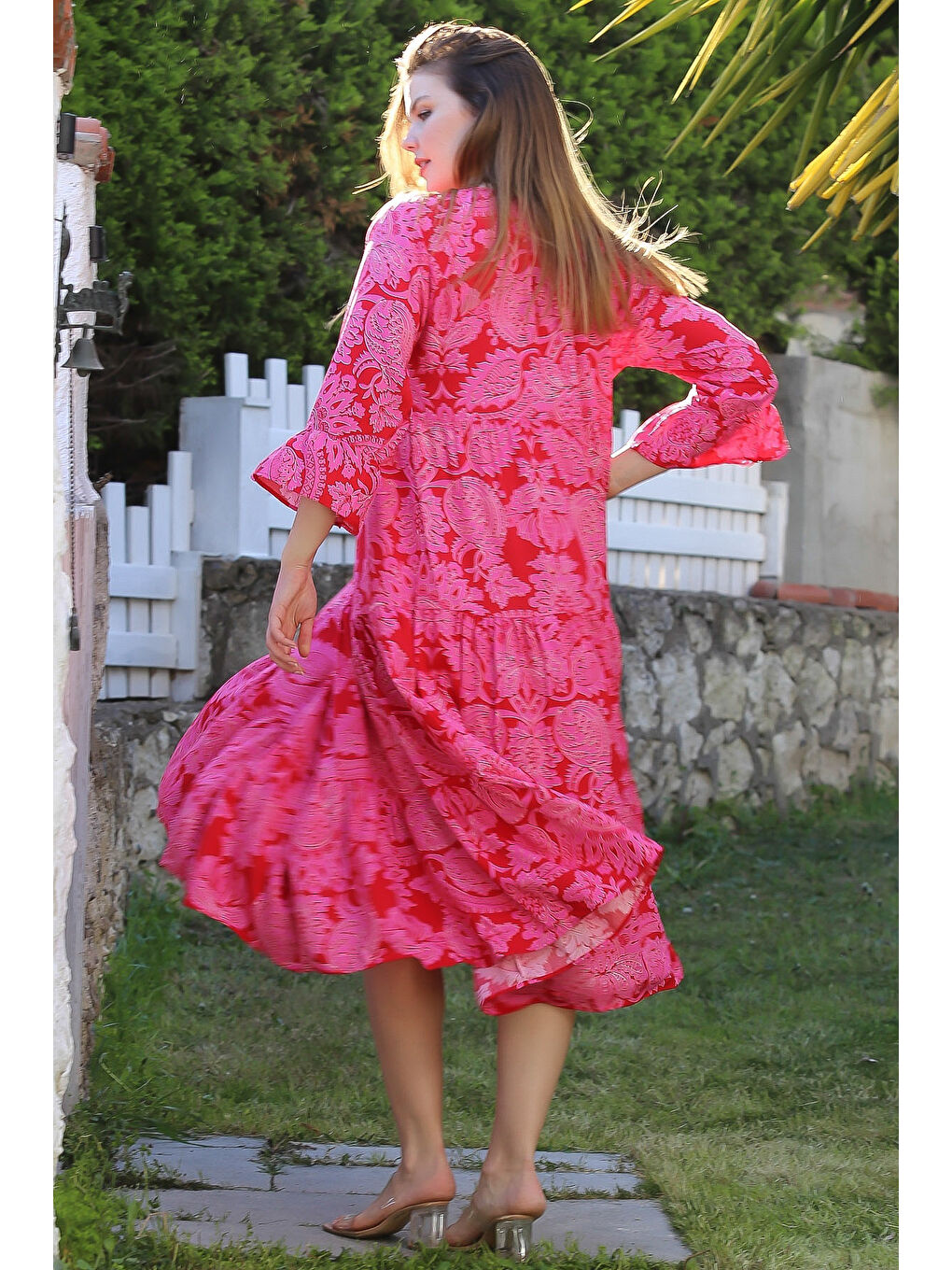 Kırmızı Carmen Yaka Fırfırlı Kol Etek Ucu Fırfırlı Allover Baskılı Viskon Dokuma Elbise 130 60-6