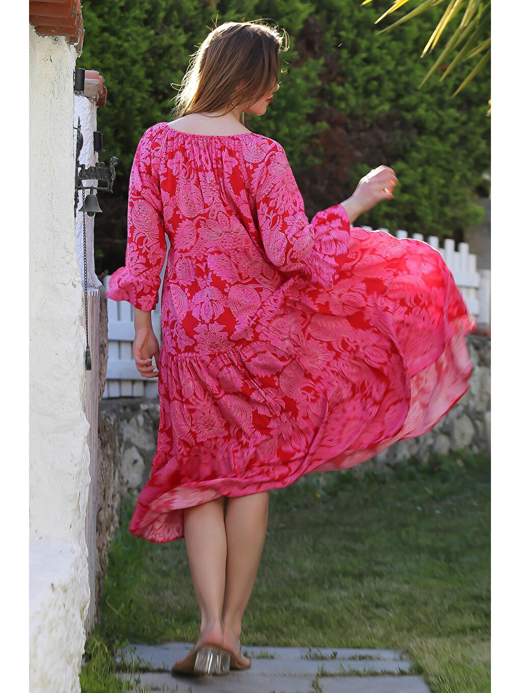 Kırmızı Carmen Yaka Fırfırlı Kol Etek Ucu Fırfırlı Allover Baskılı Viskon Dokuma Elbise 130 60-7