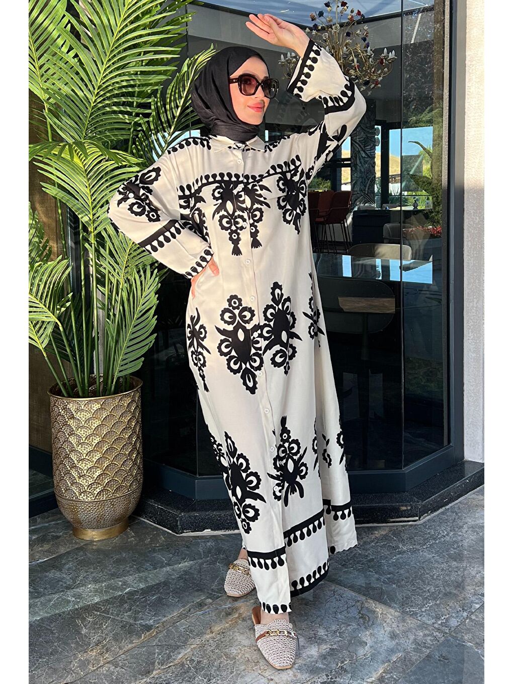 Ekru Desenli Boydan Düğmeli Tesettür Viskon Elbise-1