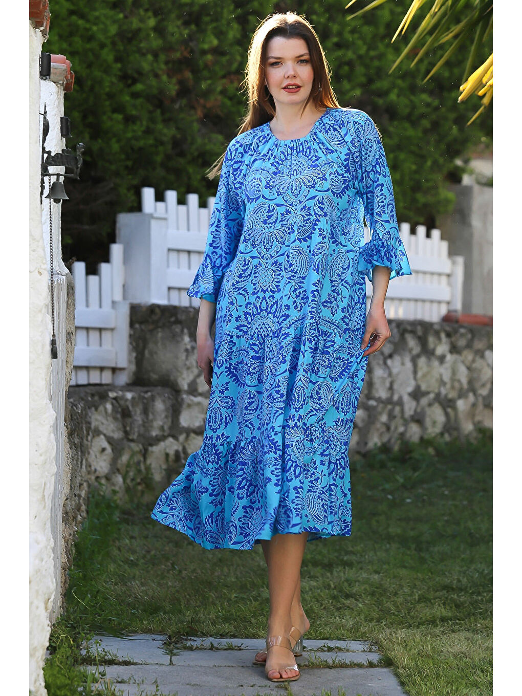 Turkuaz Carmen Yaka Fırfırlı Kol Etek Ucu Fırfırlı Allover Baskılı Viskon Dokuma Elbise 130 60-3