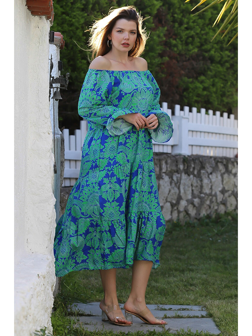 Mavi-Yeşil Carmen Yaka Fırfırlı Kol Etek Ucu Fırfırlı Allover Baskılı Viskon Dokuma Elbise 130 60-4