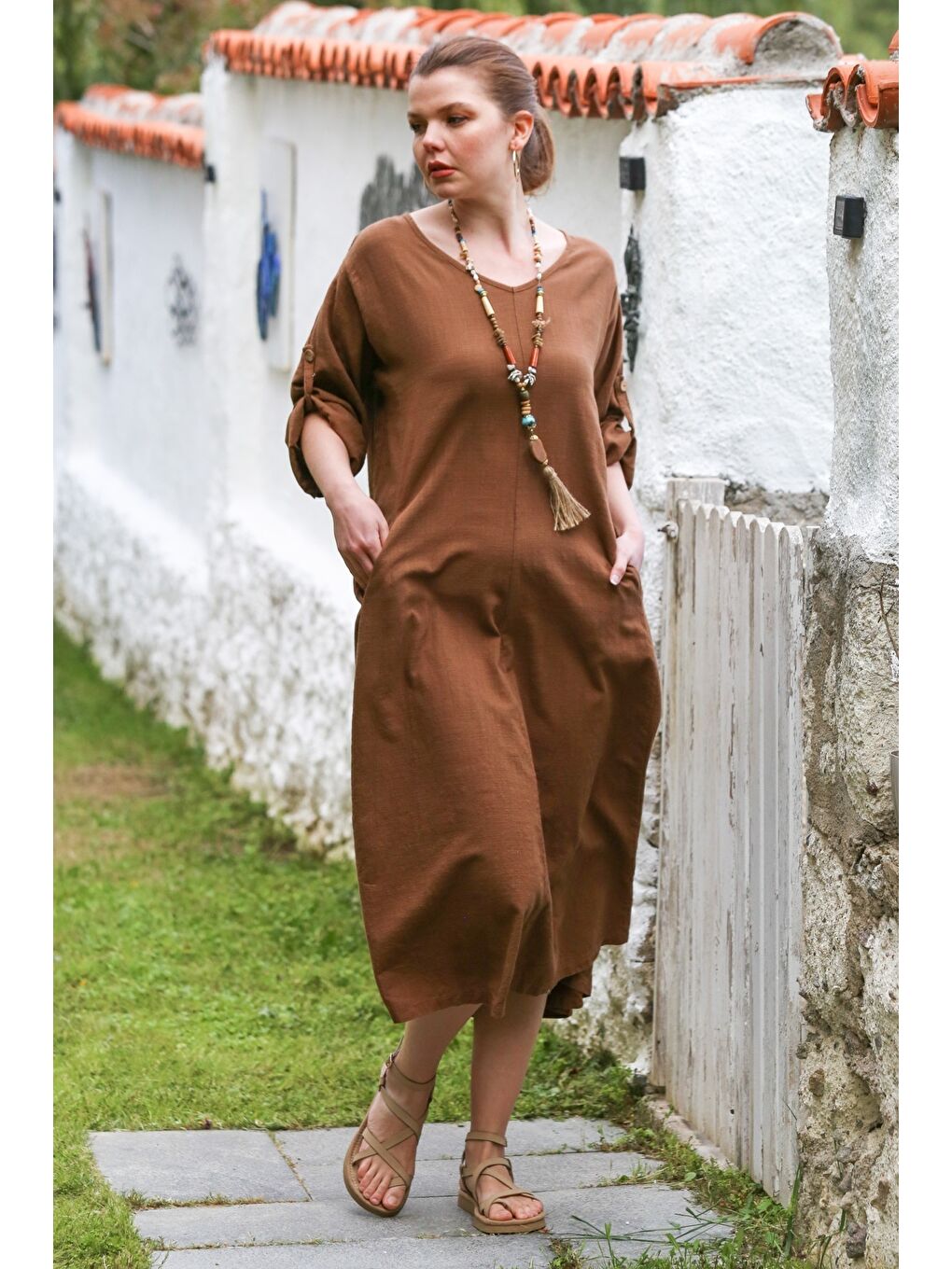 Kahverengi V Yaka Düğmeli Uzun Kollu Casual Keten Görünümlü Dokuma Elbise 118 60-4