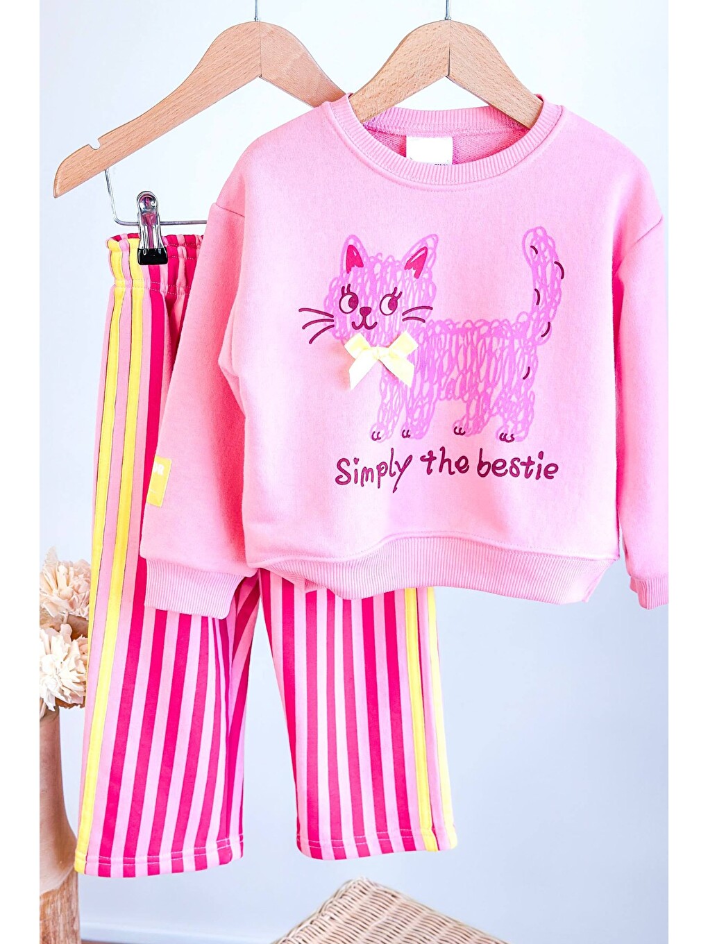 Kız Çocuk Pembe Kedi Baskılı Sweatshirt Ve Pembe Çizgili Eşofman Alt Üst Takım-1