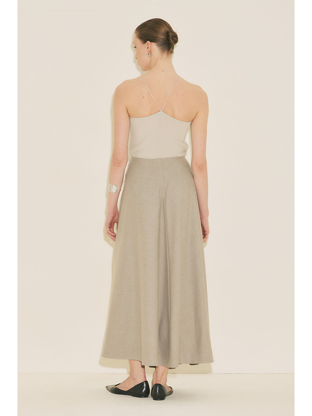 Bej Asimetrik Kemerli Etek Taş-9