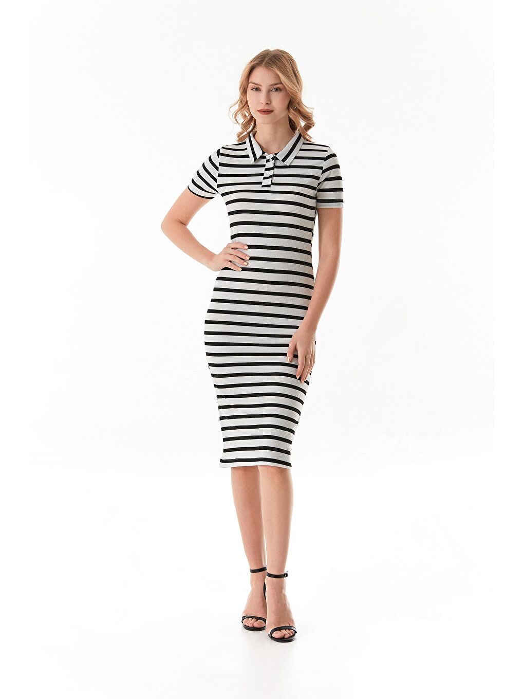 Beyaz Çizgili Polo Yaka Yarım Düğmeli Elbise