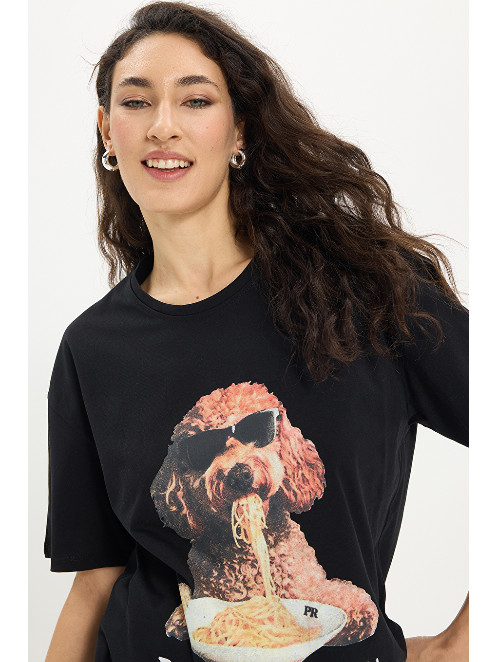 Kadın Oversize Geniş Kesim %100 Pamuk Bisiklet Yaka Kısa Kollu Baskılı Siyah Tişört-2