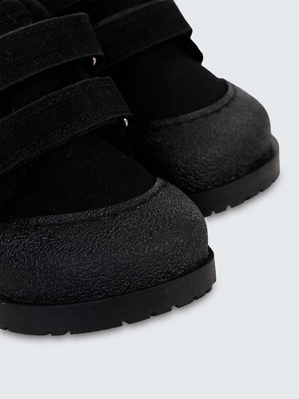 Boots Erkek Çocuk Süet Bot 22-26 Numara Siyah-3