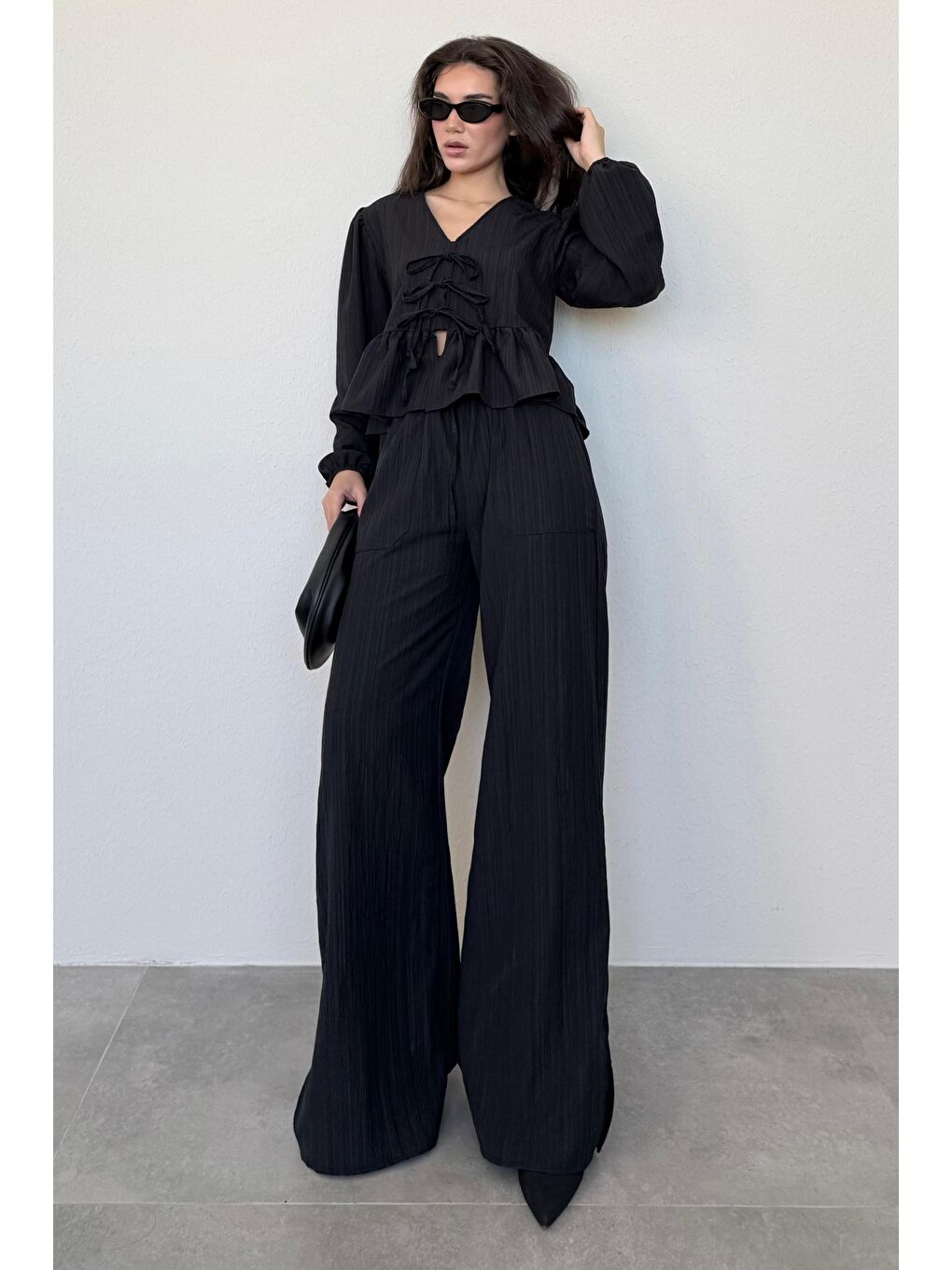 Siyah Önü Bağlamalı Bluz Pantolon Takımı Mg2343