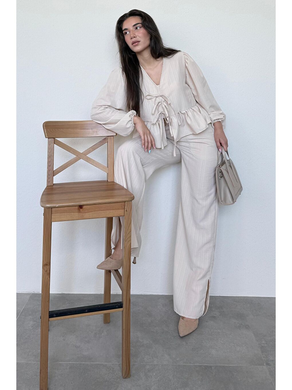 Bej Önü Bağlamalı Bluz Pantolon Takımı Mg2343-2