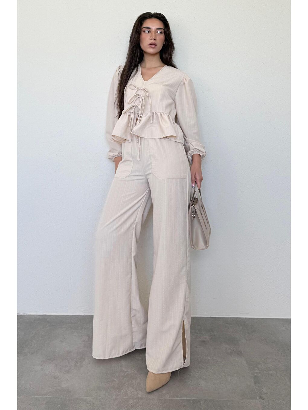 Bej Önü Bağlamalı Bluz Pantolon Takımı Mg2343-3