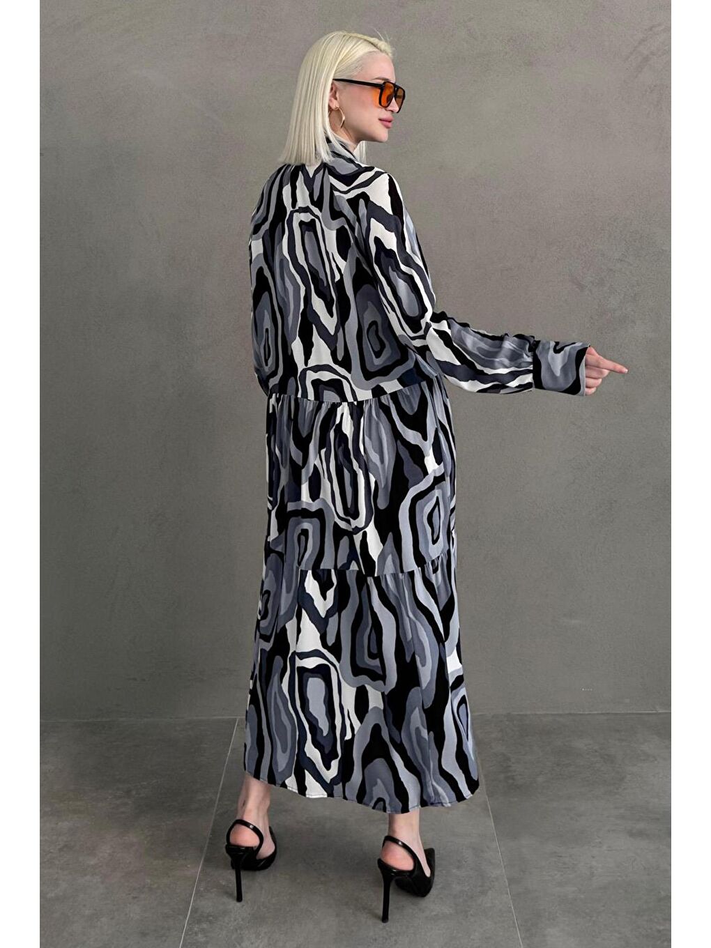 Gri Uzun Kollu Düğmeli Desenli Elbise Mg2430-2