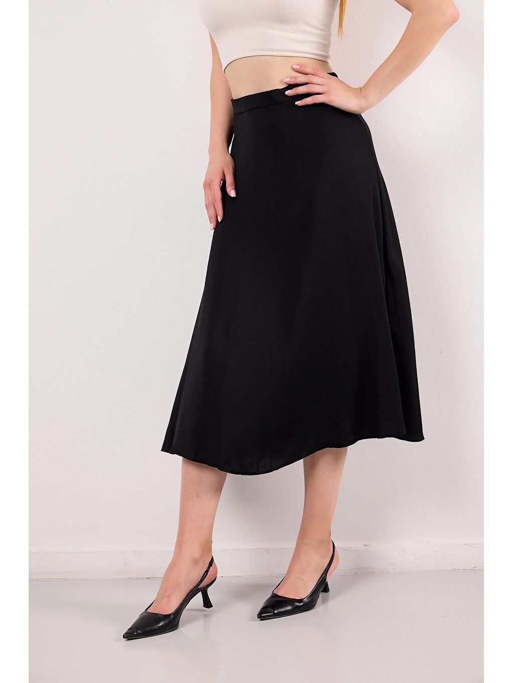Siyah Fermuar Kapamalı Normal Bel Midi Boy Çan Etek-4