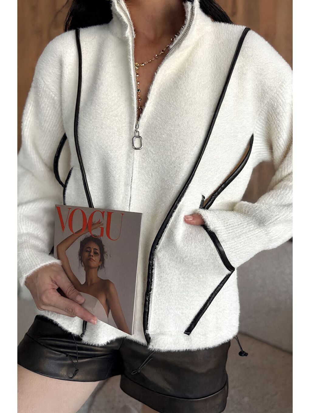 Ekru Deri Detaylı Angora İplik Kadın Triko Ceket-3