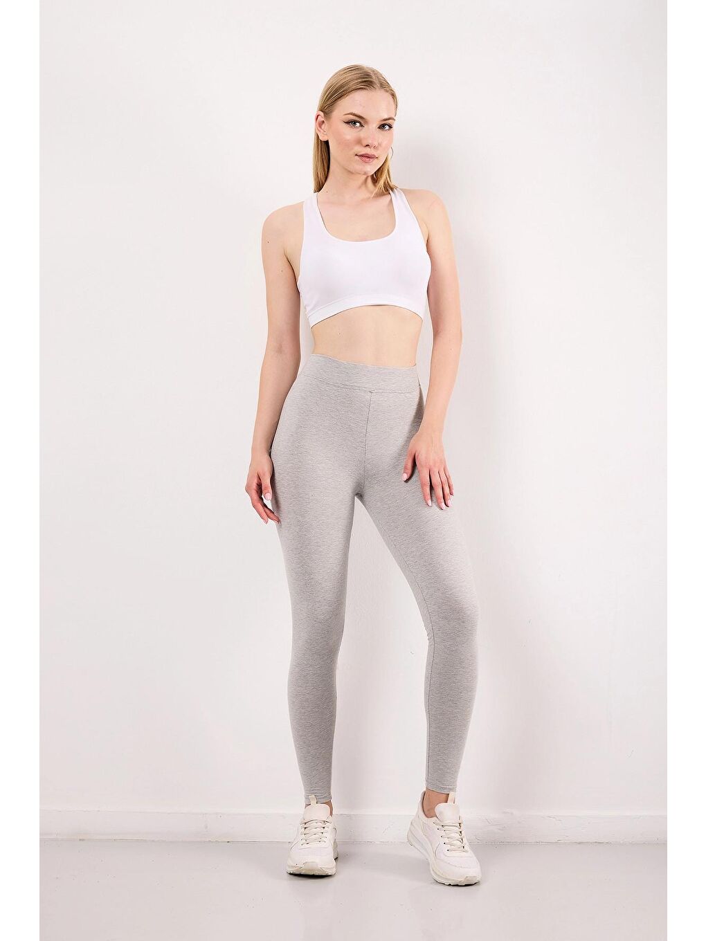 Gri Seamless Dikişsiz Vücudu Saran Toparlayıcı Spor Tayt-1