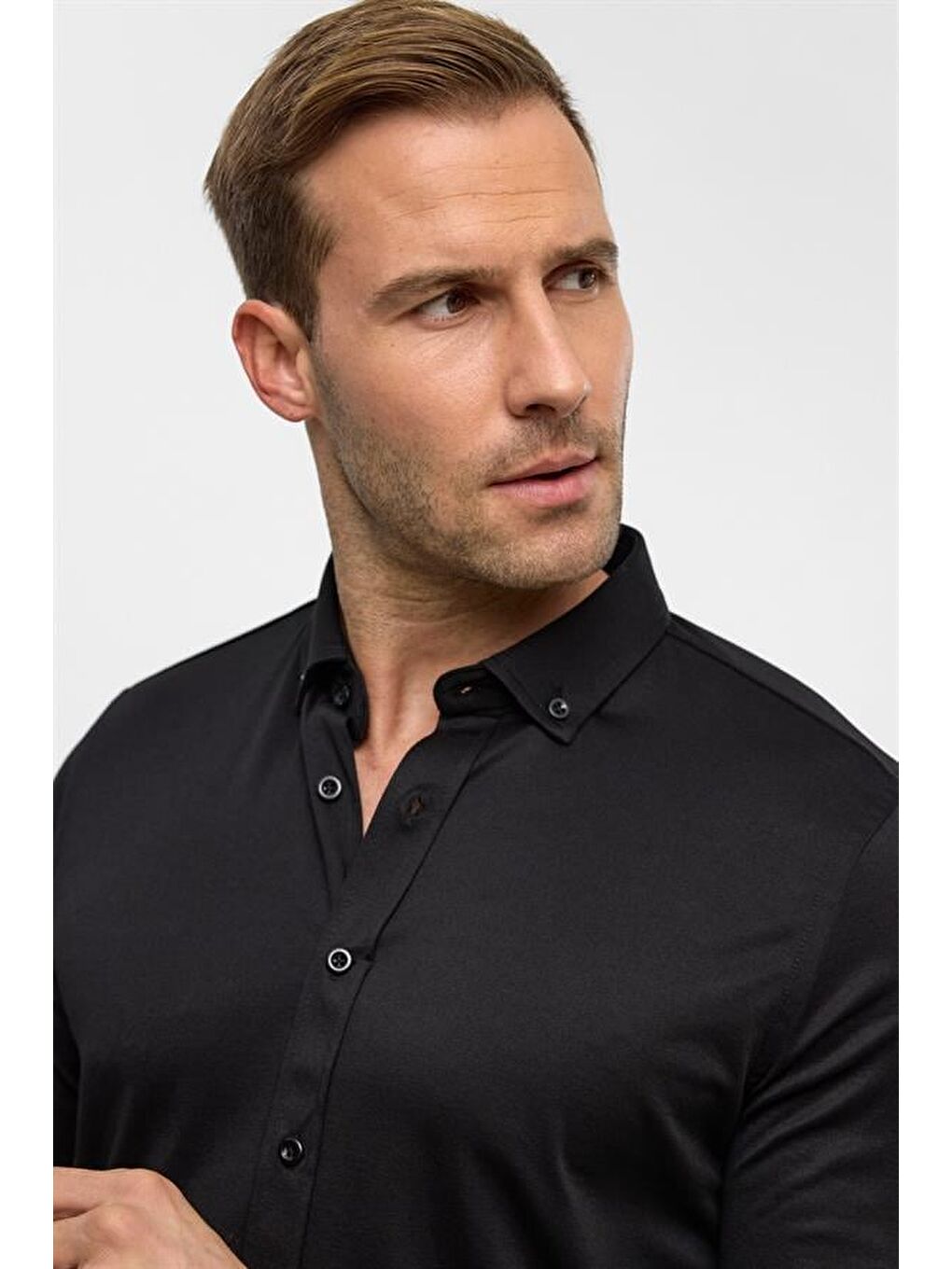 Siyah Slim Armürlü Düğmeli Yaka Gömlek-4