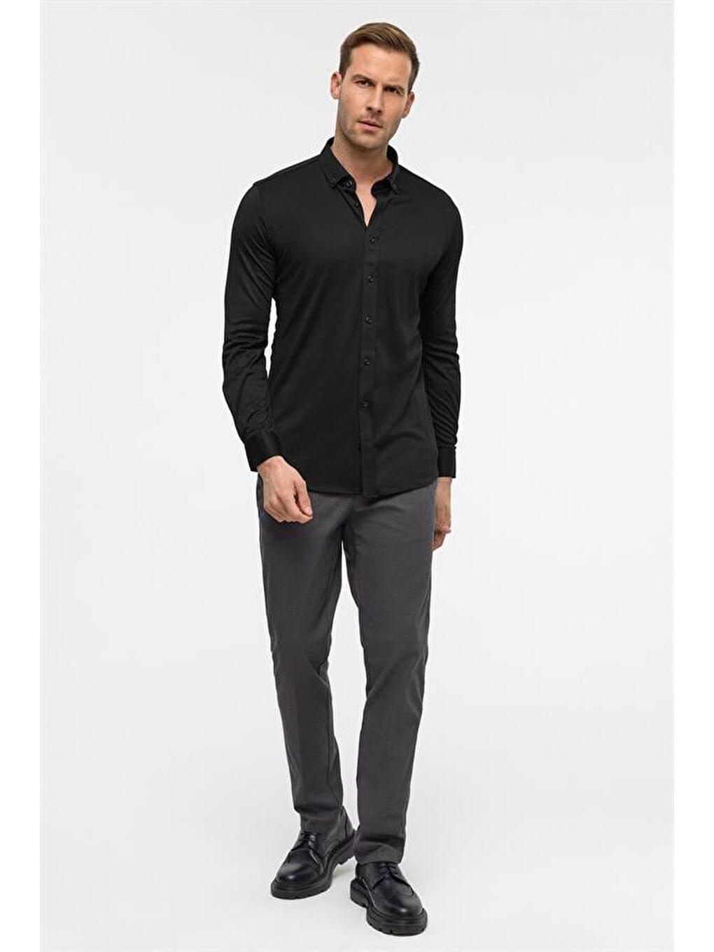 Siyah Slim Armürlü Düğmeli Yaka Gömlek-5