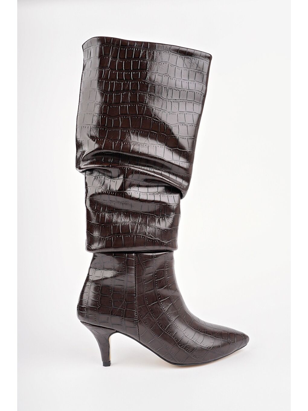 Kahverengi RUMBA Sivri Burun Kırışık Kroko Desenli İnce Topuklu Kadın Çizme