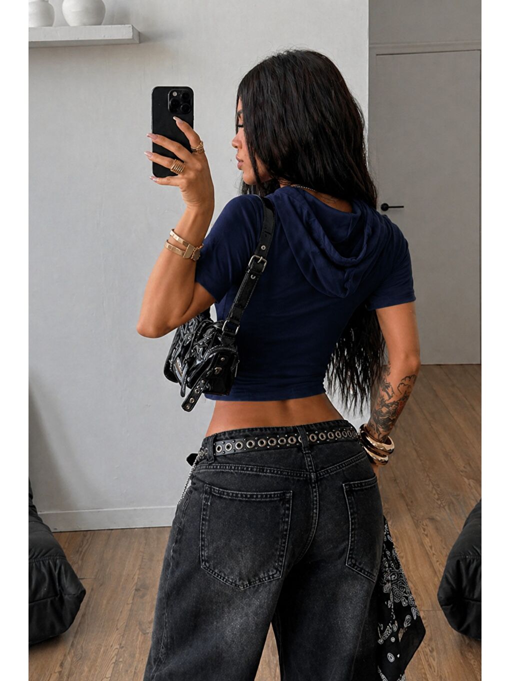 Lacivert Kapüşonlu Crop Tişört Fermuarlı Kısa Kollu Kadın Üst Body-2