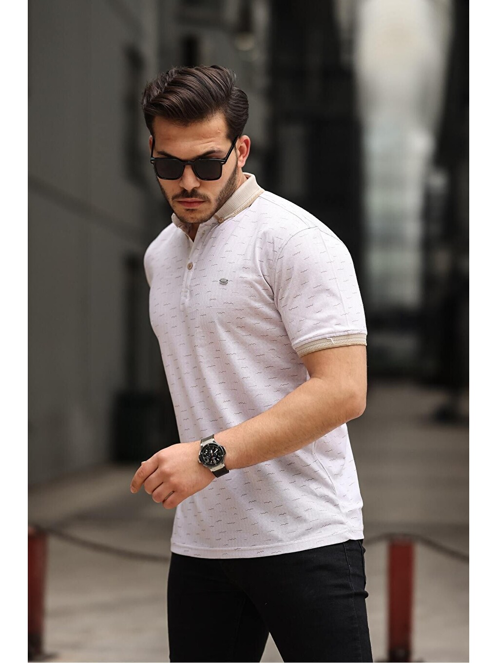 Ekru Erkek Kıvrılmaz Polo Yaka Cepsiz Slim Fit Desenli Tişört-2