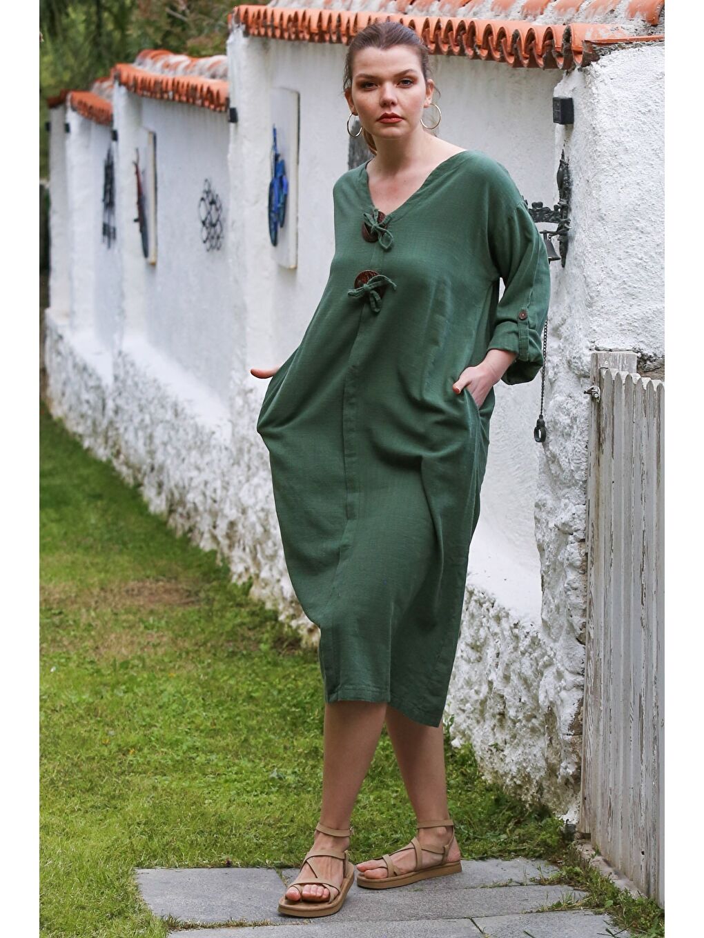 Koyu Yeşil V Yaka Düğmeli Uzun Kollu Casual Keten Görünümlü Dokuma Elbise 118 60-6