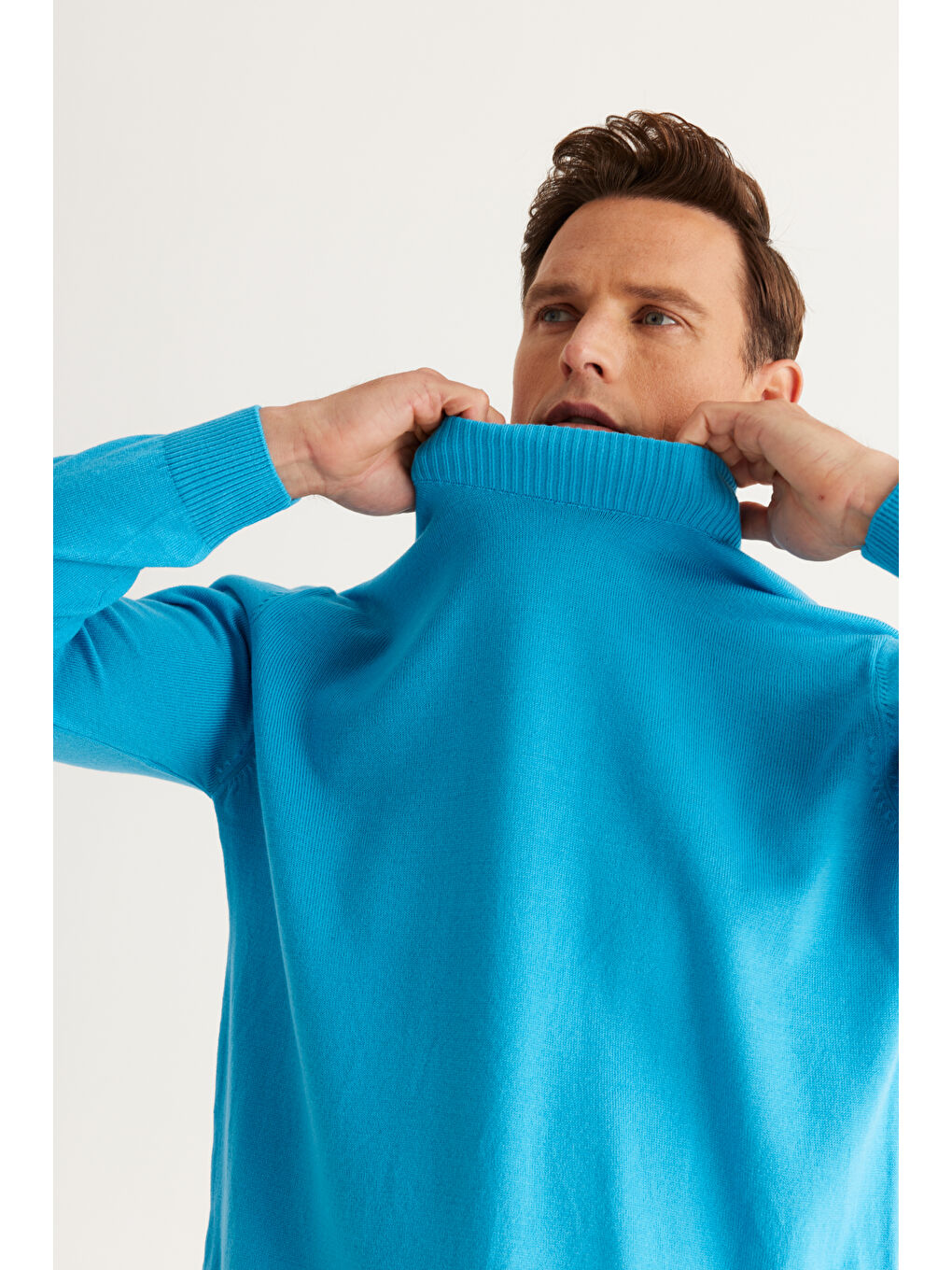 Erkek Turkuaz Tüylenme Yapmayan Anti-Pilling Standart Fit Yarım Balıkçı Yaka Triko Kazak-4