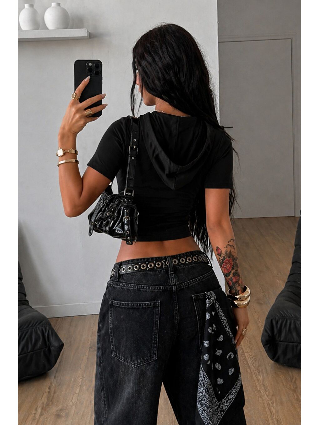 Siyah Kapüşonlu Crop Tişört Fermuarlı Kısa Kollu Kadın Üst Body-2