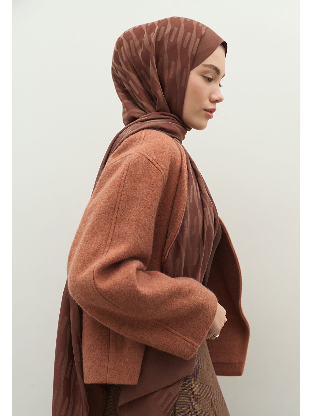 Kahverengi NARA PAMUK FLOŞ JAKARLI ŞAL KAKAO-2