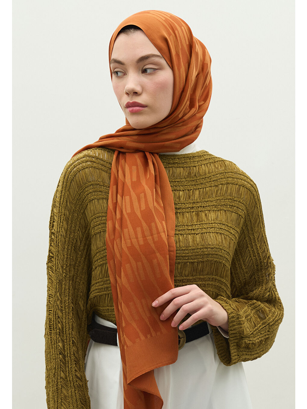 Turuncu NARA PAMUK FLOŞ JAKARLI ŞAL TARÇIN KABUĞU-1