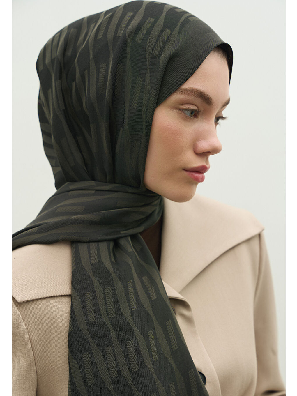 Siyah NARA PAMUK FLOŞ JAKARLI ŞAL KÖMÜR-1