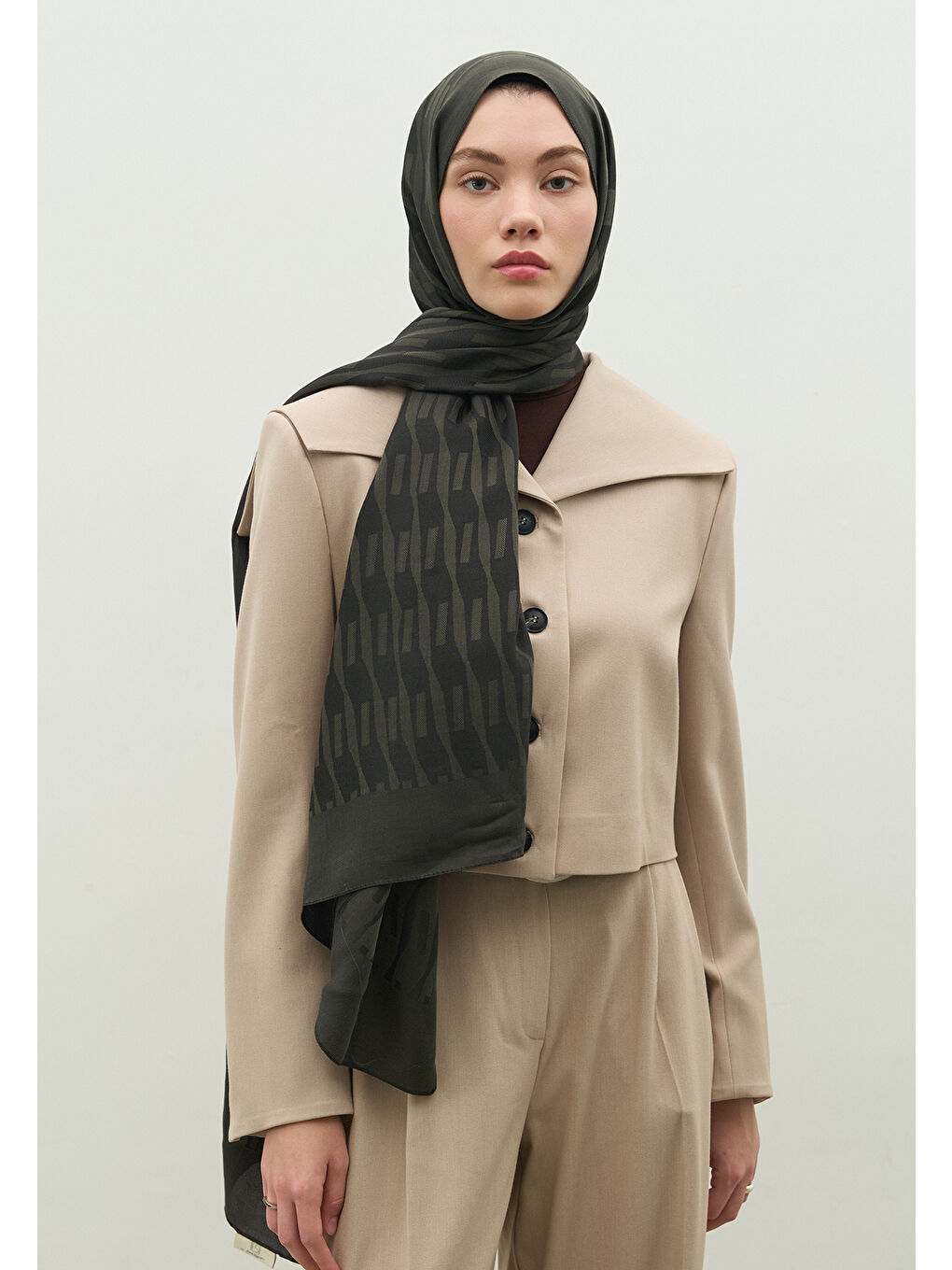 Siyah NARA PAMUK FLOŞ JAKARLI ŞAL KÖMÜR-3