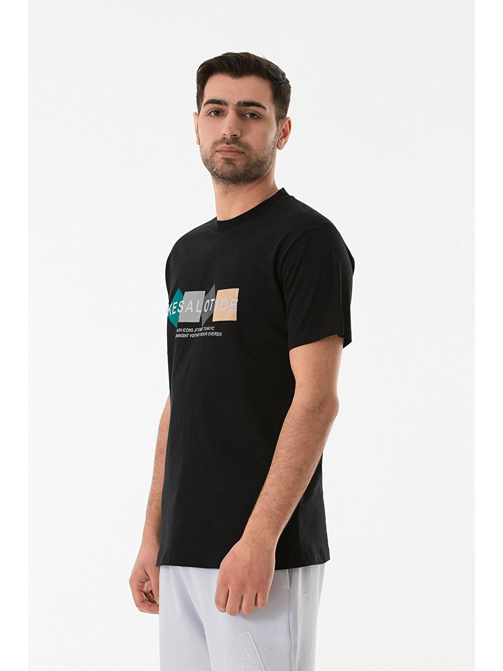 Siyah Baskılı Bisiklet Yaka %100 Pamuk Tişört-2