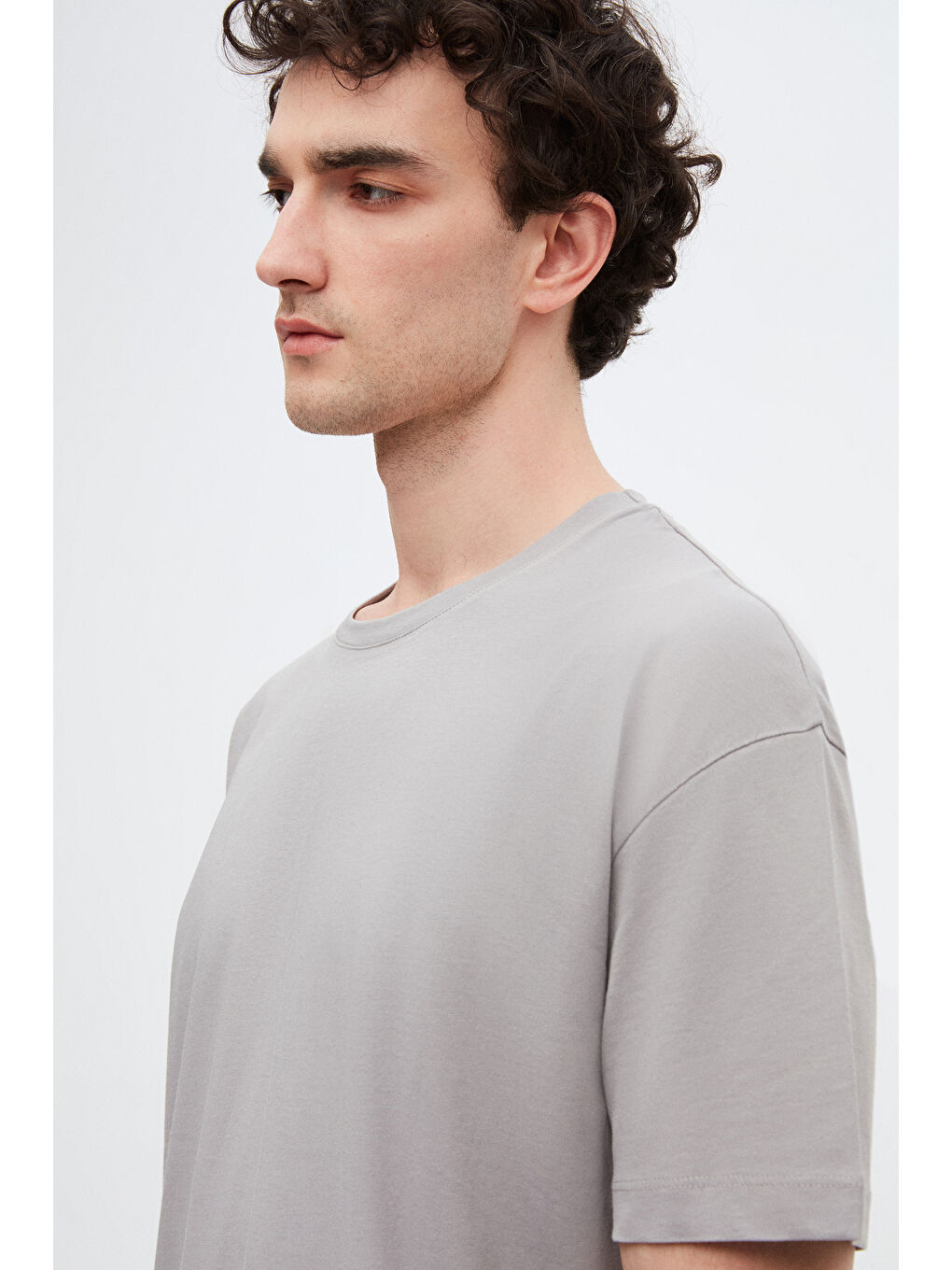 Oversize Gri Bisiklet Yaka %100 Pamuk Tişört-1