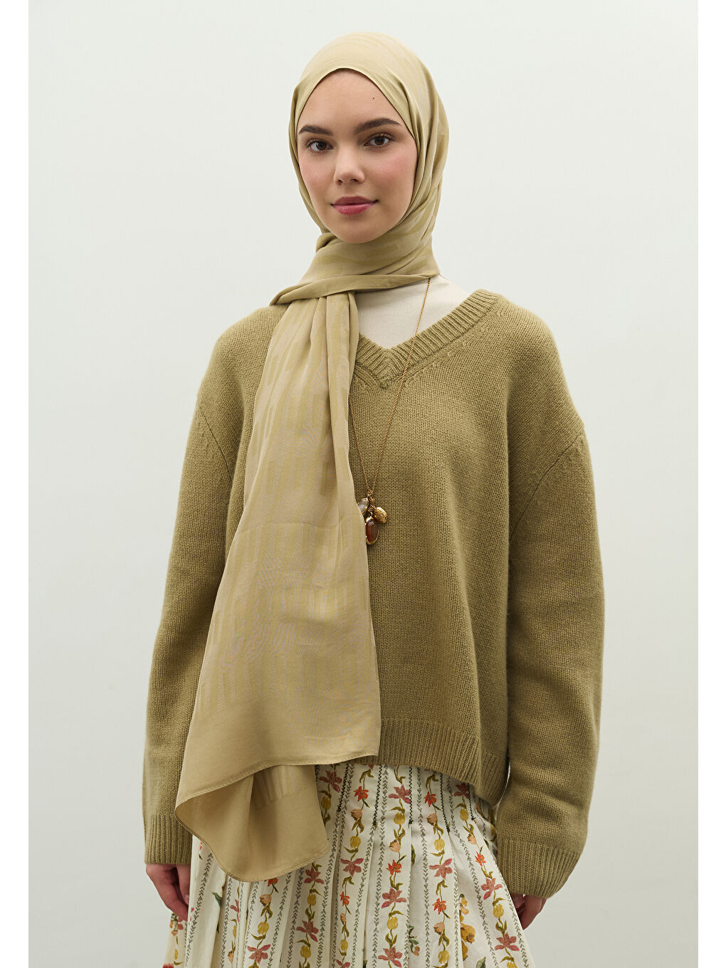 Bej NARA PAMUK FLOŞ JAKARLI ŞAL VİZON