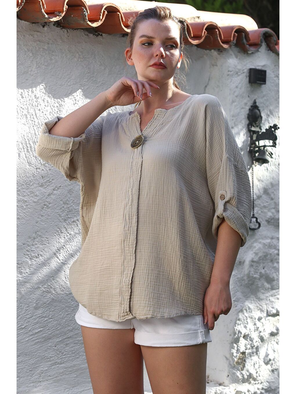 Bej Havuz Yaka Düğmeli 3/4 Kol Yıkamalı Casual Müslin Dokuma Bluz 75 70-2