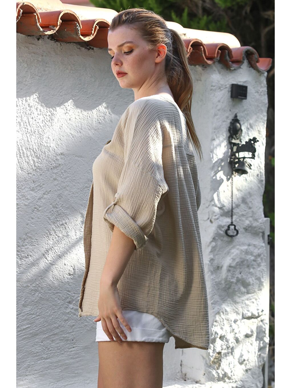 Bej Havuz Yaka Düğmeli 3/4 Kol Yıkamalı Casual Müslin Dokuma Bluz 75 70-5