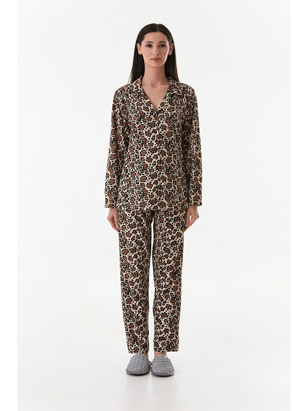 Kahverengi Ekose Desenli Gömlek Yaka Süet Pijama Takımı-4