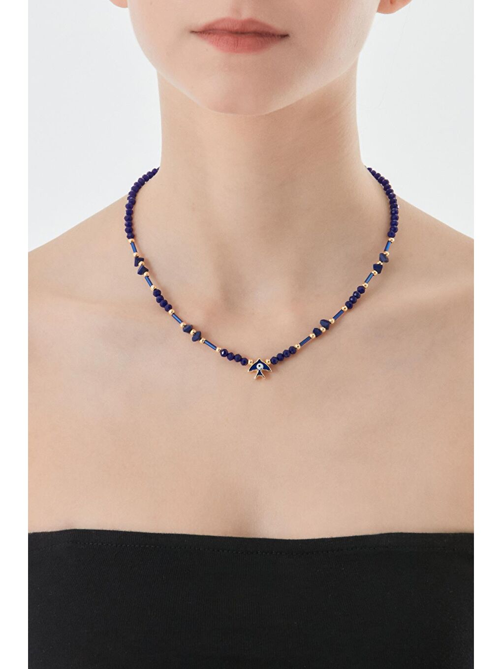 Lacivert Balık Figür Boncuk Kolye