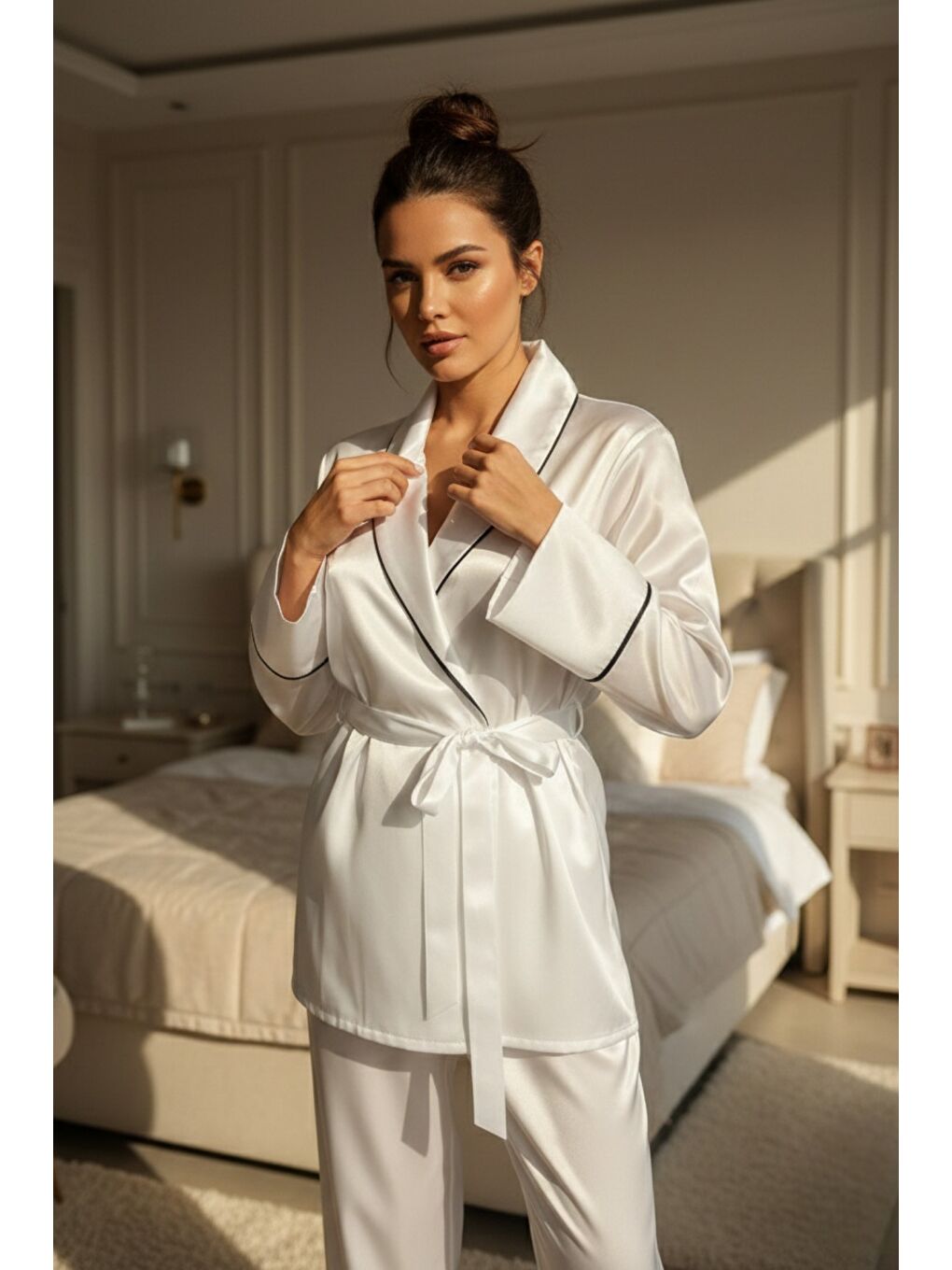Beyaz Soft Glow Şal Yaka Uzun Kol Saten Pijama Takımı-3